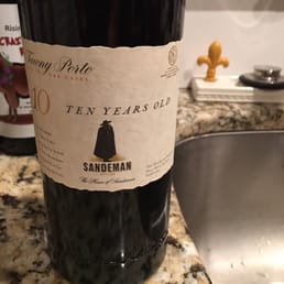 a bottle of sandeman