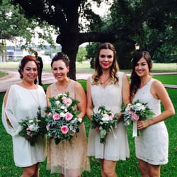 A Different Bloom - My beautiful bridesmaid + equally stunning bouquets