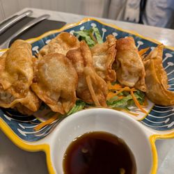 Zom Tum - Happy Hour appetizer