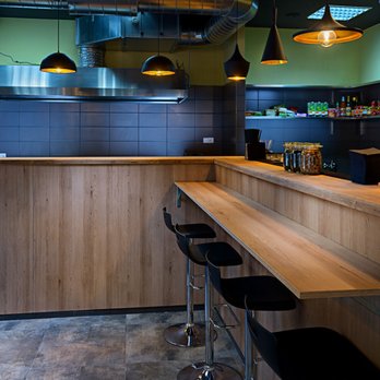 Cloverleaf - Inside of restaurant. - Vietnamese Near Me - Prague, Puerto Rico