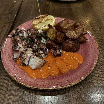 Firefly Tapas Kitchen + Bar - Pulpo Asado - Tapas/Small Plates Near Me - Las Vegas, Nevada Firefly Tapas Kitchen + Bar - Pulpo Asado - Tapas/Small Plates Near Me - Las Vegas, Nevada