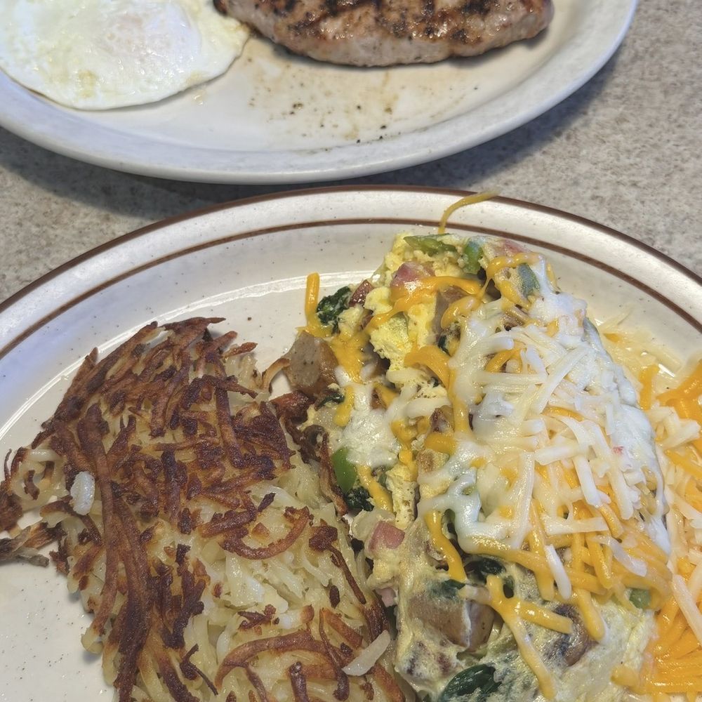Spencer's Restaurant - Hobo omelette - Breakfast & Brunch Near Me - Bakersfield, California Spencer's Restaurant - Hobo omelette - Breakfast & Brunch Near Me - Bakersfield, California