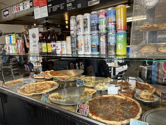 Knockout Pizza by null