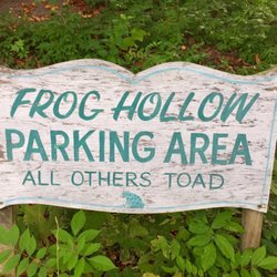 Frog Hollow Donuts - Frog Hollow bakery parking area