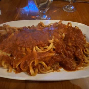 Paradise Restaurant - Fettuccine Bolognese - Pizza Near Me - Verplanck, New York