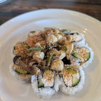 Pier 215 - Great canyon roll - Seafood Near Me - Las Vegas, Nevada Pier 215 - Great canyon roll - Seafood Near Me - Las Vegas, Nevada