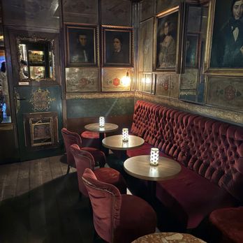 Le Florian - Cocktail Bars Near Me - Lyon, 69 Le Florian - Cocktail Bars Near Me - Lyon, 69