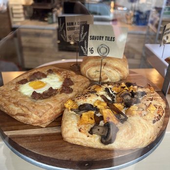 Common Good Bakery - Window shopping - Bakeries Near Me - Traverse City, Michigan