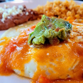 Broken Yolk Cafe - Huevos Rancheros!! - Breakfast & Brunch Near Me - Spring, Texas
