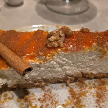 Porta - pumpkin jam topped cheesecake - Portuguese Near Me - Viseu, 18