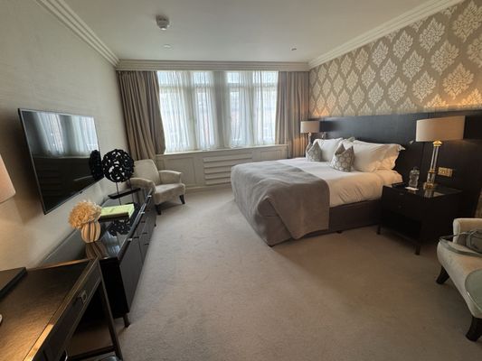 The Westbury by null