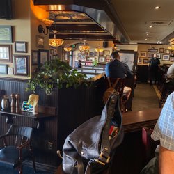Finbar's Irish Pub