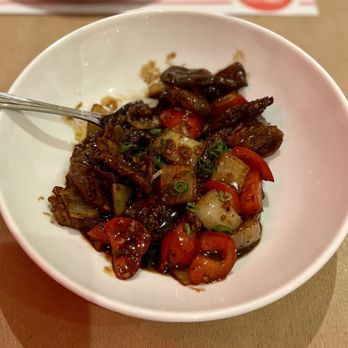 YOUYU Noodle Bar - Beef and Black Pepper Sauce - Asian Fusion Near Me - Bristol, Virginia YOUYU Noodle Bar - Beef and Black Pepper Sauce - Asian Fusion Near Me - Bristol, Virginia