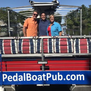 Pedal Boat Pub - Boat Tours Near Me Pedal Boat Pub - Boat Tours Near Me