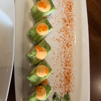 Tane Vegan Izakaya - Sunset specialty roll - Vegan Near Me - Berkeley, California