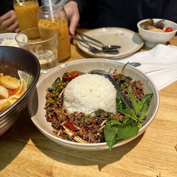 Khao Tiew - Pad ped nuer sabb - Thai Near Me - San Francisco, California