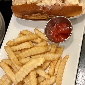 Twist Seafood Restaurant & Bar - Twist Lobster Roll with Fries - Seafood Near Me - Brooklyn, New York Twist Seafood Restaurant & Bar - Twist Lobster Roll with Fries - Seafood Near Me - Brooklyn, New York
