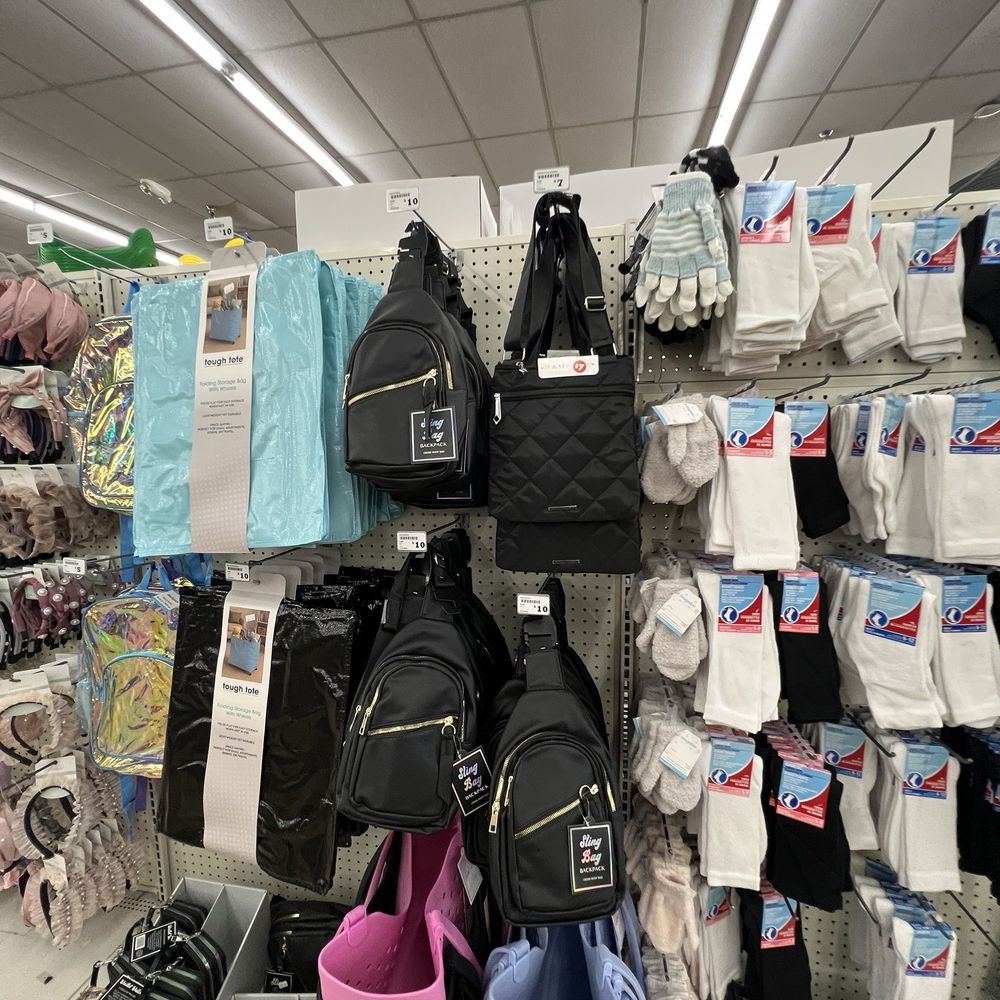 Dollar Tree - Discount Store Near Me - Saint Louis, Missouri