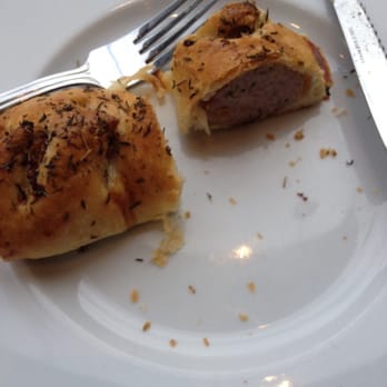 Cottonrake - Apple and sage pork sausage roll - Bakeries Near Me - Glasgow, GLG