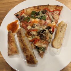 Casa Pizza - Vegetarian Pizza and Garlic Bread
