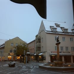Eiscafé Dolomiti - Veduta dall'interno della gelateria
