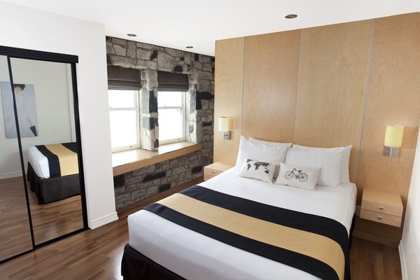 Hôtel du Vieux-Québec by null