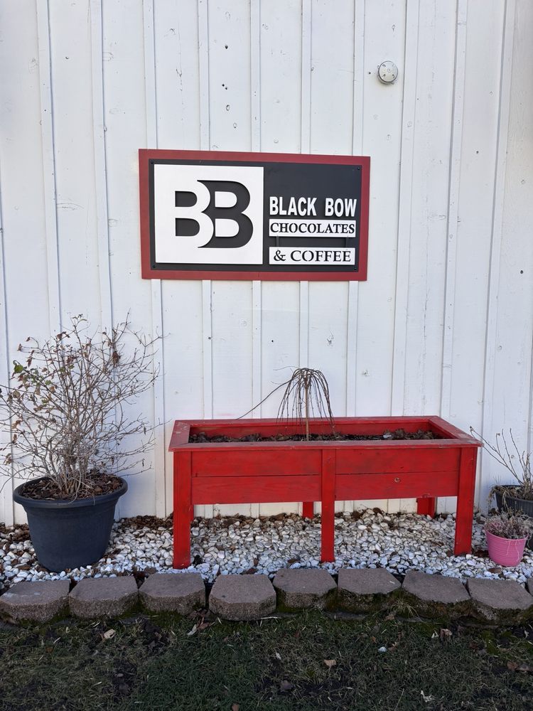 Black Bow Chocolates Logo