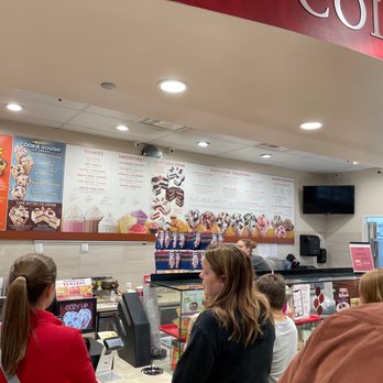 Cold Stone Creamery - Ice Cream & Frozen Yogurt Near Me - Woodridge, Illinois