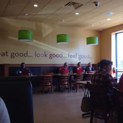 Salata - Dining room.