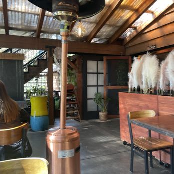 Cafe on 27 - Seating Area - Breakfast & Brunch Near Me - Topanga, California Cafe on 27 - Seating Area - Breakfast & Brunch Near Me - Topanga, California