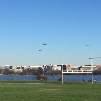 Gravelly Point - Potus fly by - Parks Near Me - Arlington, Virginia
