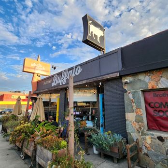 Summer Buffalo - Entrance and outdoor seating area - Thai Near Me - Burbank, California Summer Buffalo - Entrance and outdoor seating area - Thai Near Me - Burbank, California