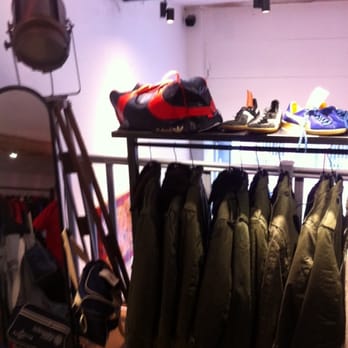 Tilt Vintage - Women's Clothing Near Me - Lille, 59 Tilt Vintage - Women's Clothing Near Me - Lille, 59