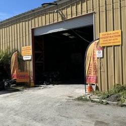 Top Gun Auto Registration - Entrance