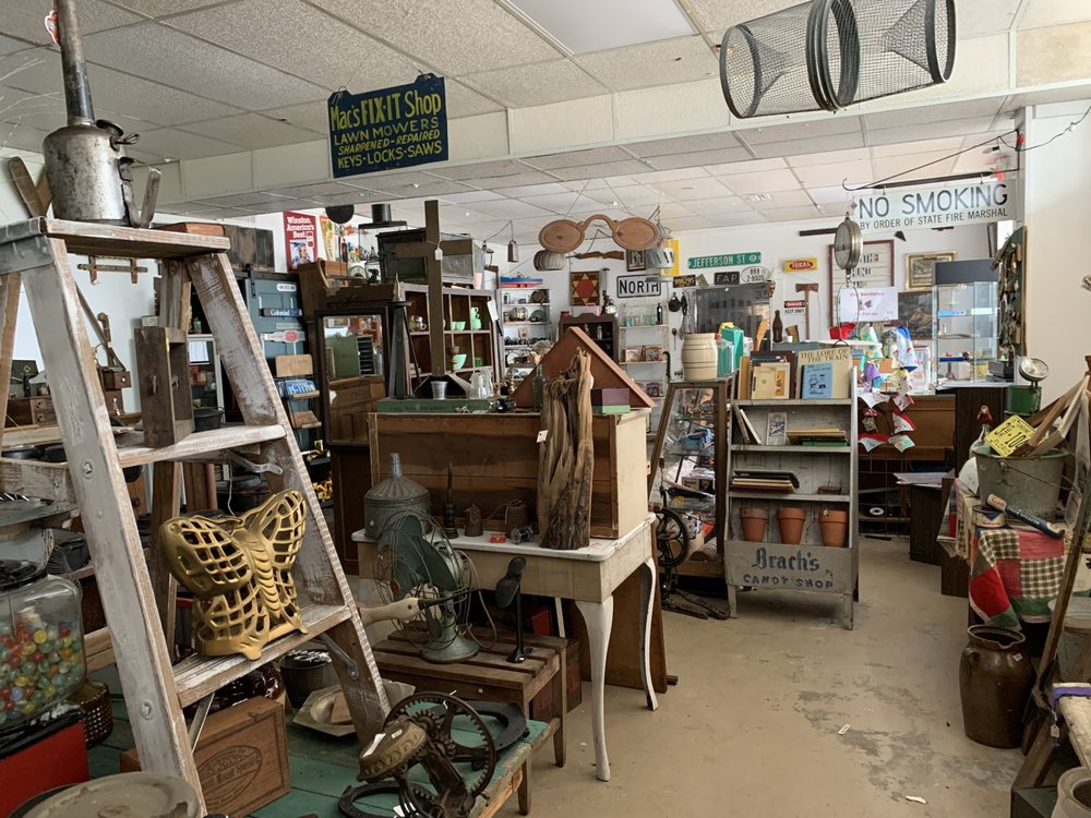 Jefferson Street Antiques Image