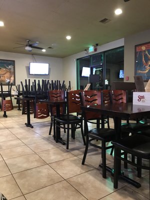 De Leon's Taco & Bar #3 by null