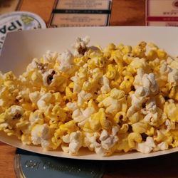 Ernie's Interlude Cocktail Lounge - Popcorn Snack