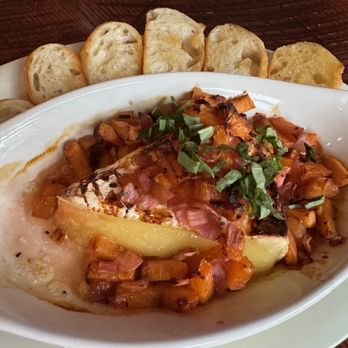 Sloppy Joe's - New American Near Me - Hubertus, Wisconsin
