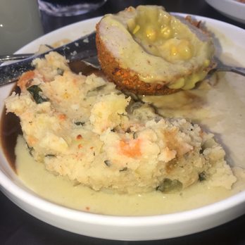 Balls & Glory - Chicken Curry Ball with veggie mashed potatoes! - Belgian Near Me - Brussels, BRU