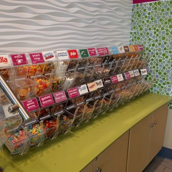 Menchie's Frozen Yogurt - Over 40 plus toppings! - Ice Cream & Frozen Yogurt Near Me - Springfield, Oregon Menchie's Frozen Yogurt - Over 40 plus toppings! - Ice Cream & Frozen Yogurt Near Me - Springfield, Oregon
