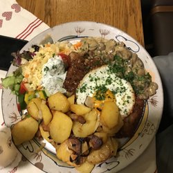 Gasthaus-Pension Wagner - Das Oderbruch Schnitzel mit Spiegelei sehr lecker vor allen Dingen die Bratkartoffel