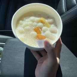 Mango Juice with Glutinous Rice Ball