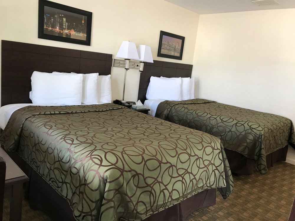 SEA GIRT LODGE Updated October 2024 12 Photos & 40 Reviews 2168 Highway 35, Sea Girt, New