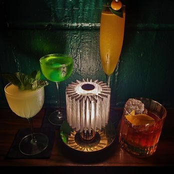 Refuge - Southside, greenhorn, hall pass and classic old fashioned - Cocktail Bars Near Me - Houston, Texas Refuge - Southside, greenhorn, hall pass and classic old fashioned - Cocktail Bars Near Me - Houston, Texas