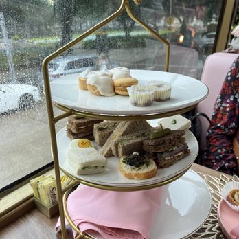 Tea Around Town - Finger foods served with the base fare - Bus Tours Near Me - Houston, Texas