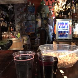 Red Wine - Sparkling and flat red wine