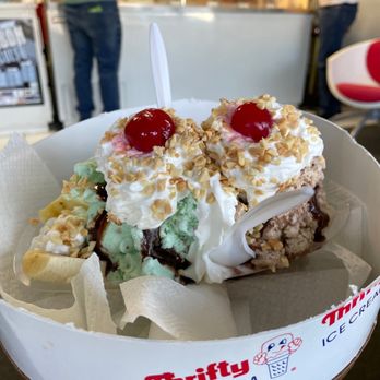 Ken's Ice Cream Parlor - Wwwow!!!! This is awesome - Ice Cream & Frozen Yogurt Near Me - Carson, California
