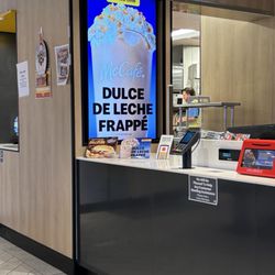 McDonald's - Order/pick up area