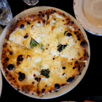 Sottocasa Pizzeria - 4 formaggi - Pizza Near Me - Brooklyn, New York