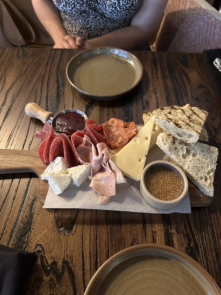 OAK & IVY WINE BAR BISTRO 12 Reviews 13701 Woodway Dr, Woodway